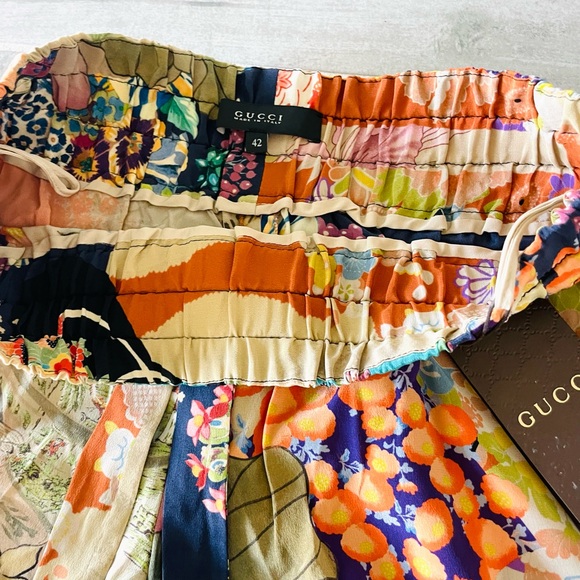 New authentic Gucci, silk pants, made in Italy with side pockets, size 6. - Picture 4 of 9